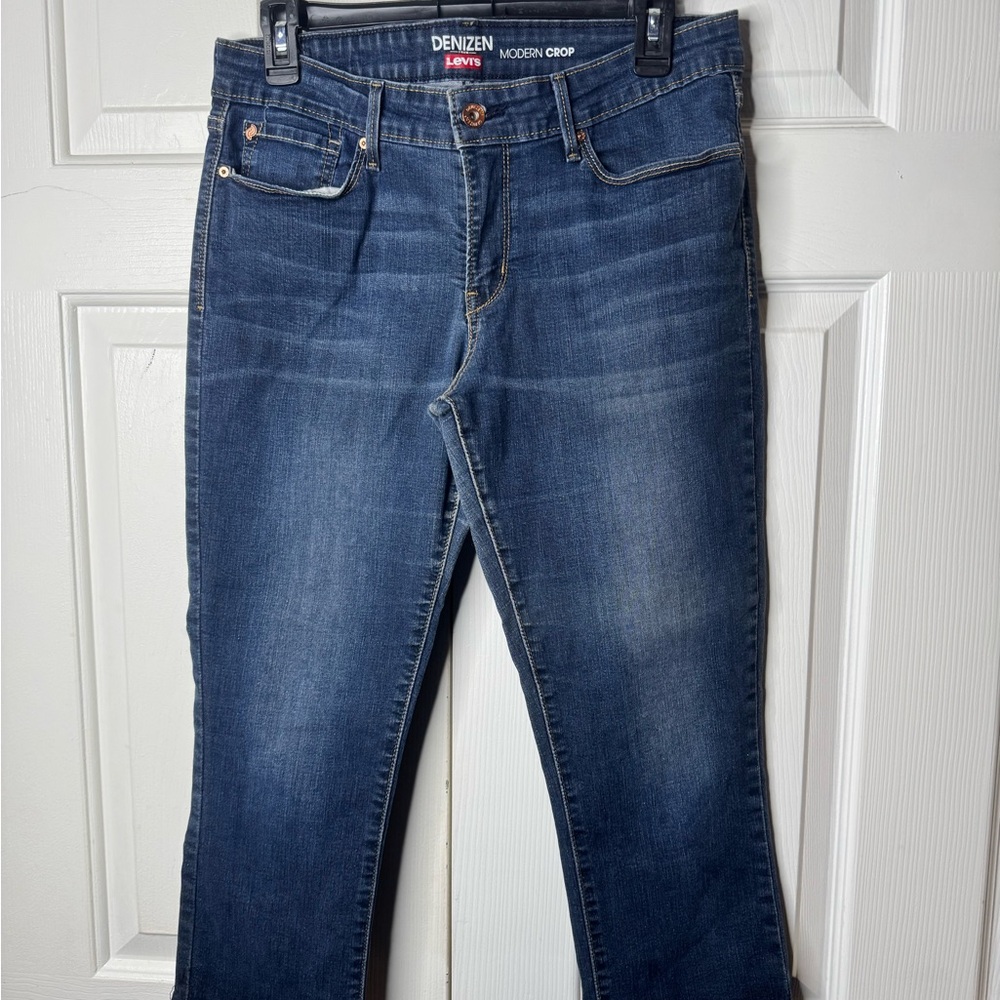 Denizen from Levi's Women's Modern Crop Jeans - Dark Blue - Picture 7 of 16